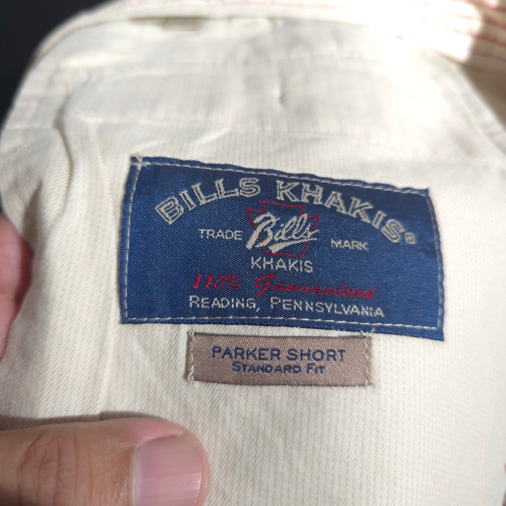 Bills Khakis Parker Shorts Mens 42 Red Striped Seersucker Standard Fit USA Chino - Picture 10 of 12